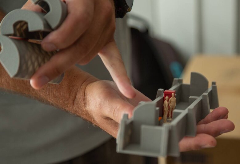 Перше мобільне укриття з бетону встановили у Києві 01 dqxikeidqxidqeant