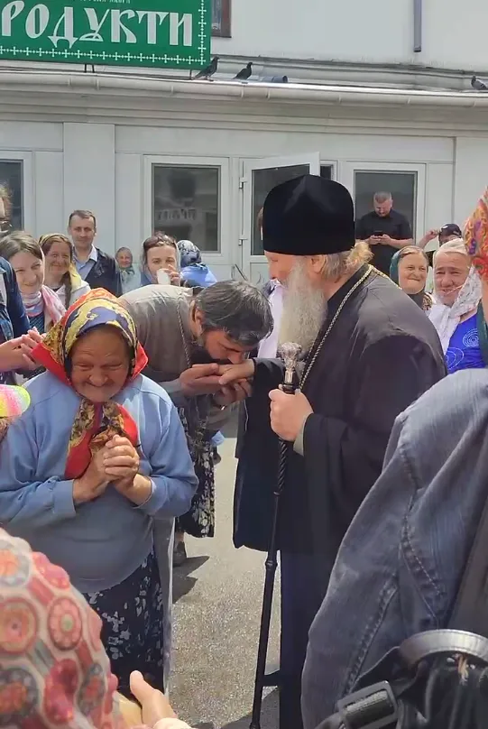 Заарештованого dqxikeidqxidqrant