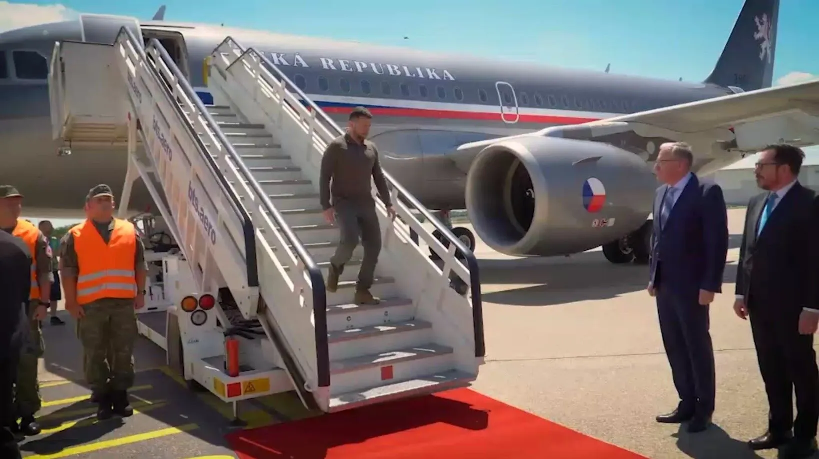 Зеленский в Братиславе встретился с президентом Словакии: названы ключевые вопросы переговоров