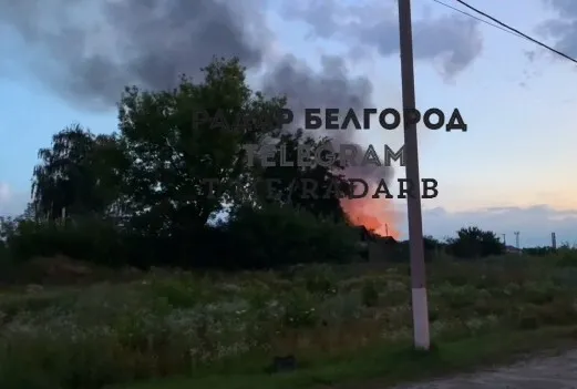 В Шебекино пожаловались прилеты: горит центральный рынок и овощная база. Фото и видео dqxikeidqxidqrant