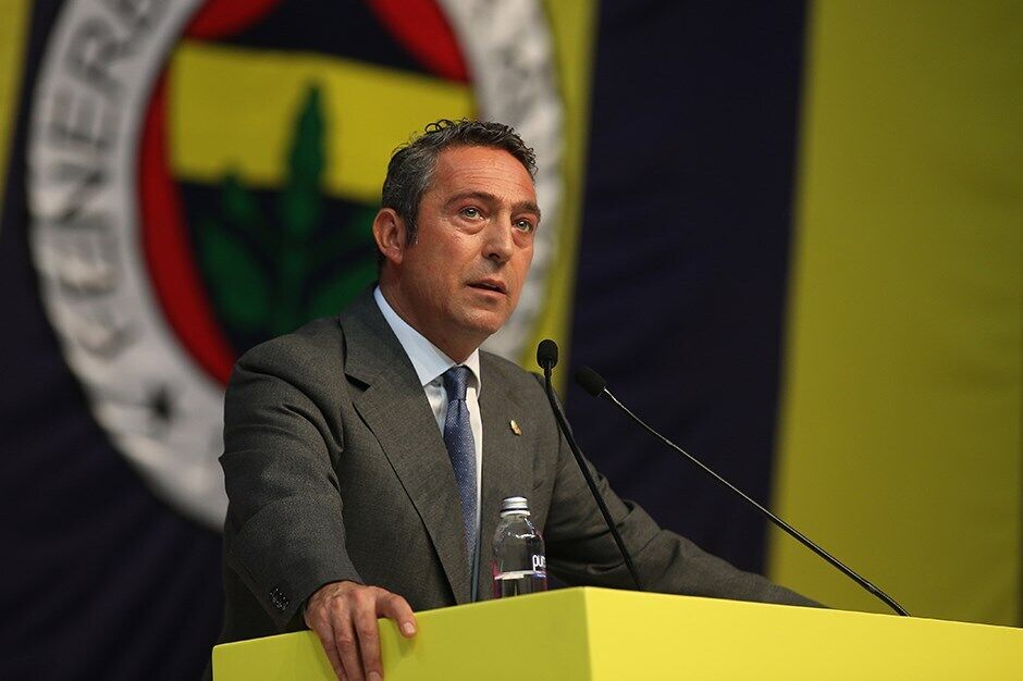 Турецкий гранд, бунтовавший против поездки в Россию, улетел в Санкт-Петербург на турнир