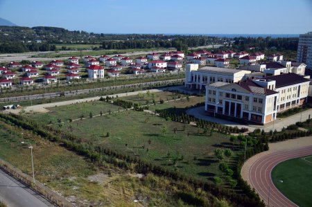 Города-призраки в Сочи: полтора года после Олимпиады. ФОТО Города-призраки в Сочи: полтора года после Олимпиады. ФОТО dqxikeidqxidqeant