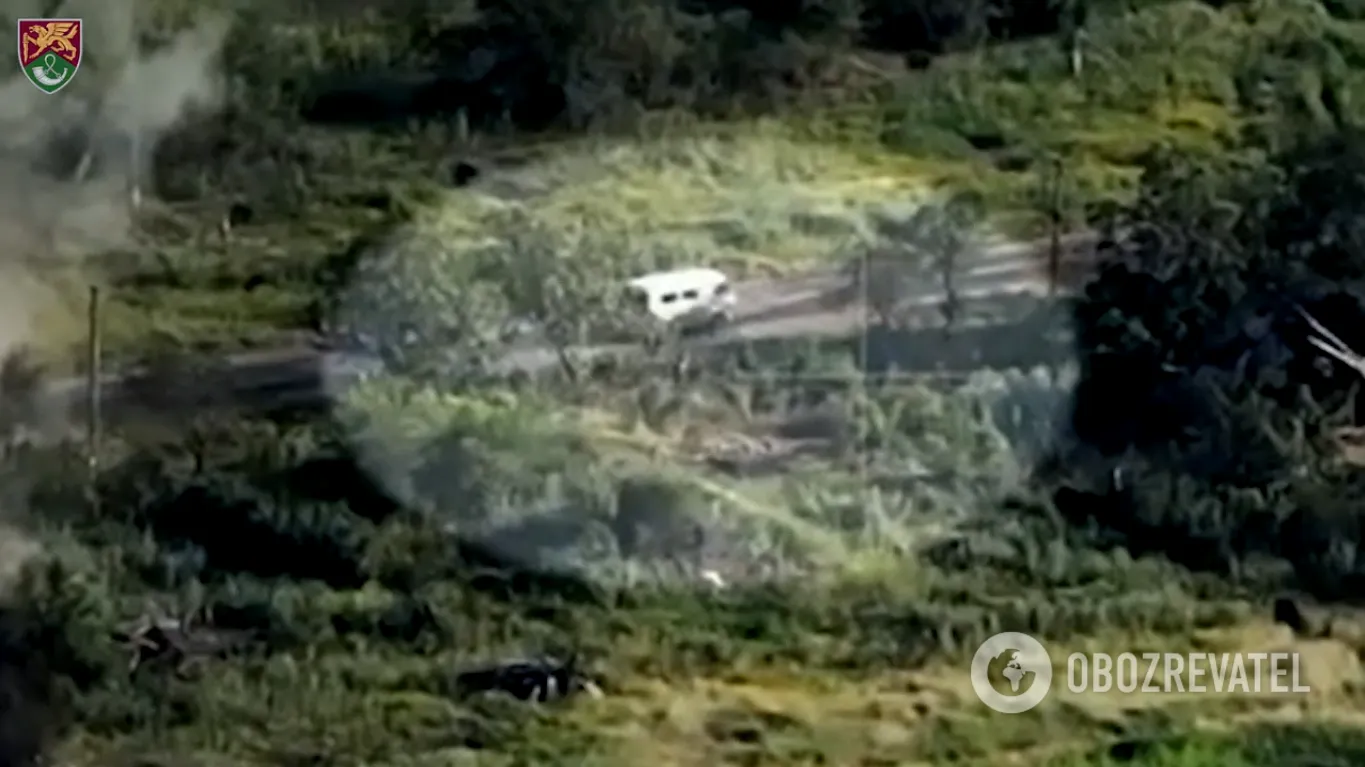 Буханка экстренно эвакуировал российских преступников