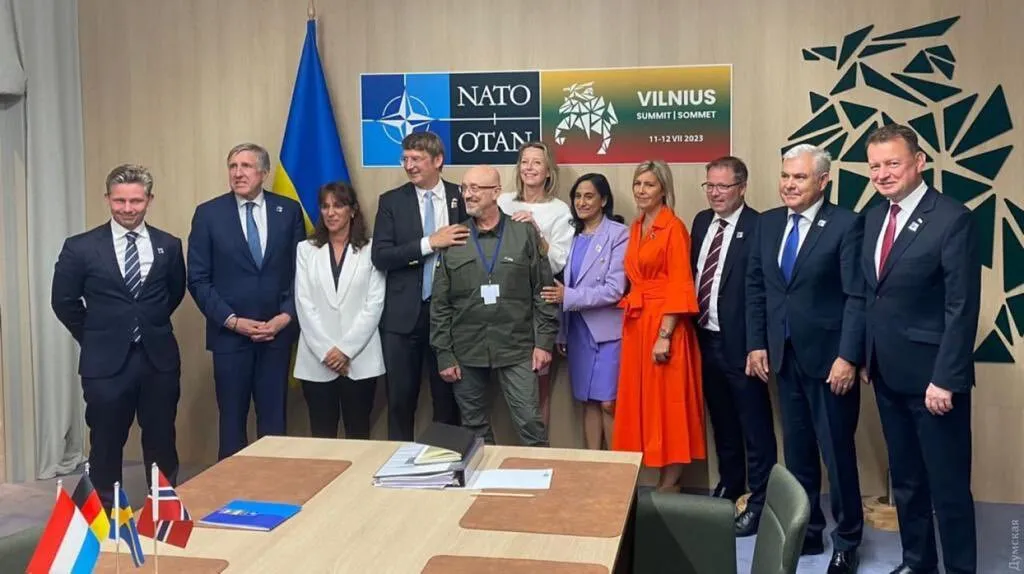 Зеленский и Столтенберг сделали ряд заявлений в Вильнюсе, началось заседание Совета Украина-НАТО (обновляется)