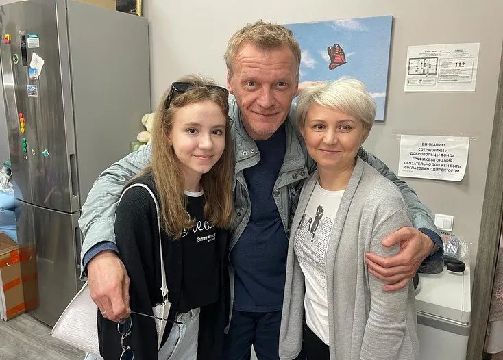 Актер Серебряков, 10 лет критиковавший Россию, неожиданно dqxikeidqxidqeant