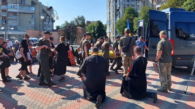   :     ,      .   dqxikeidqxidqrant