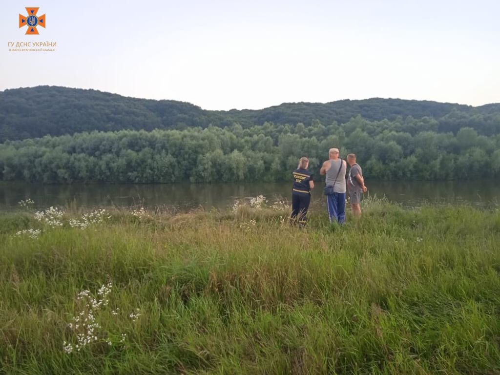 В Ивано-Франковской области нашли мертвой 13-летнюю девочку, которая упала в Днестр: детали трагедии. Фото dqxikeidqxidqeant