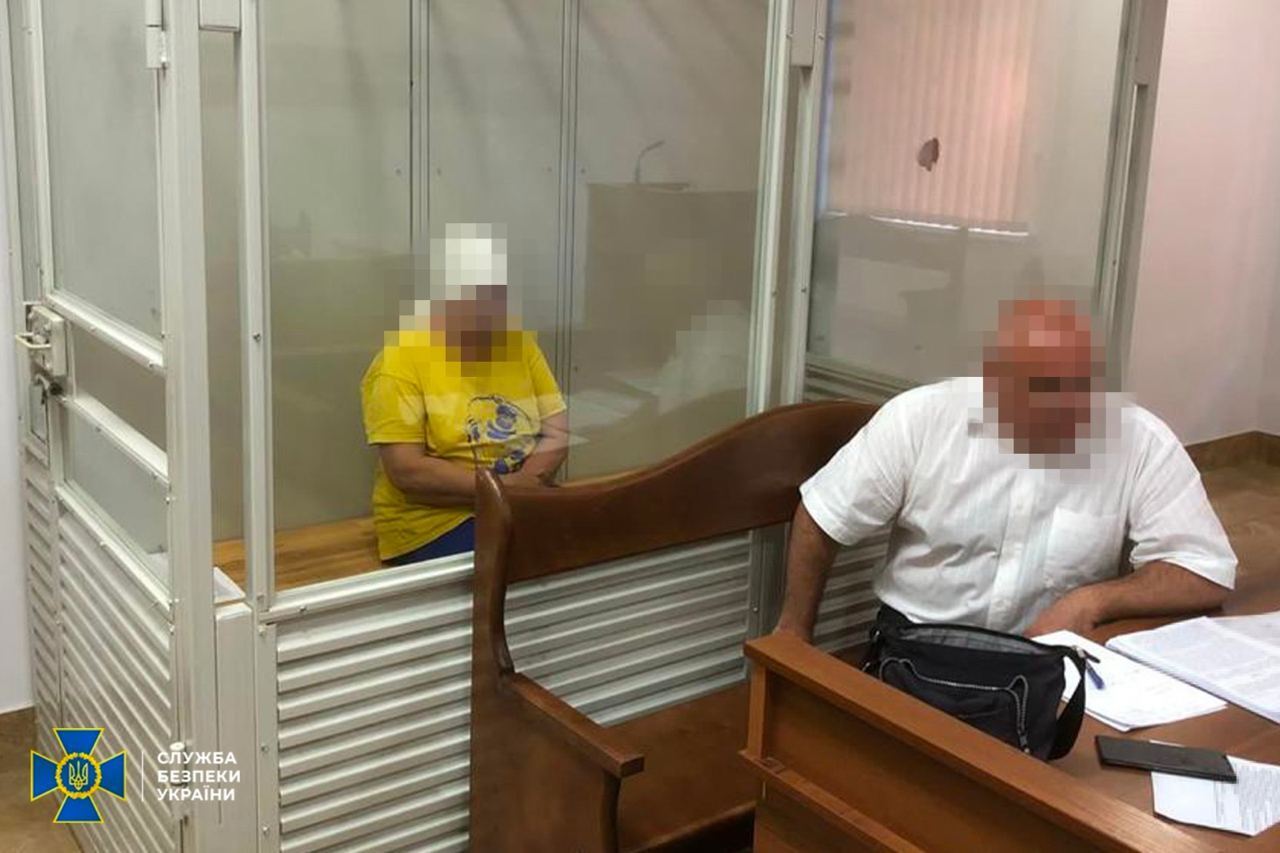 На Чернігівщині СБУ затримала агентку російського ГРУ: шпигунила за бойовою авіацією ЗСУ. Фото