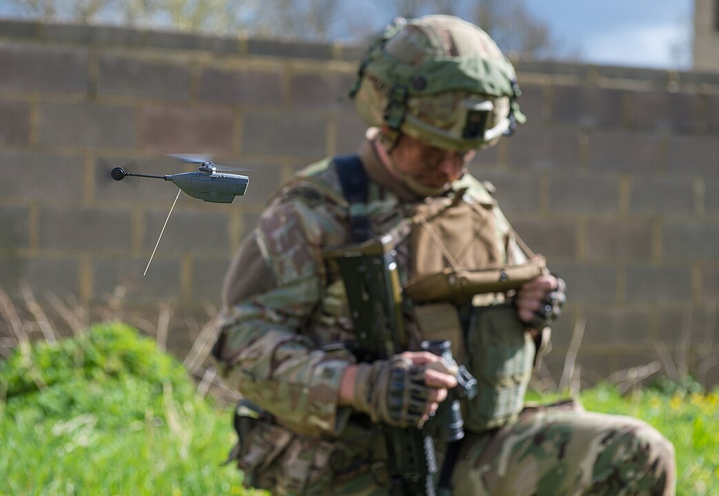 Від Black Hornet до ракет. США виділили новий пакет військової допомоги Україні dqxikeidqxidqeant