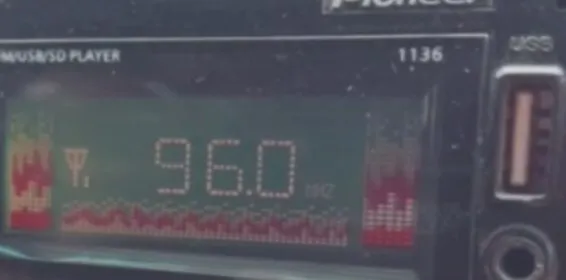 Російські партизани захопили радіомовлення на прикордонні РФ: передали  dqxikeidqxiqxxant