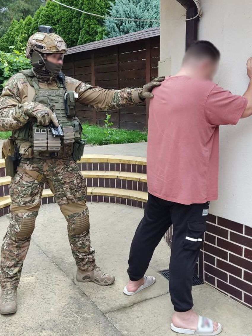 У Чернігівській області чоловік убив банкіра у заміському будинку та спалив тіло: спливли деталі розправи. Фото і відео dqxikeidqxidqeant