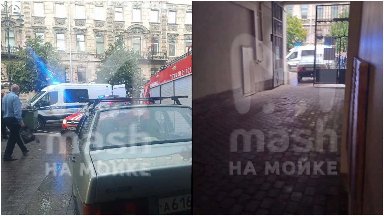 У Петербурзі чоловік протаранив ворота військкомату та підпалив його. Відео