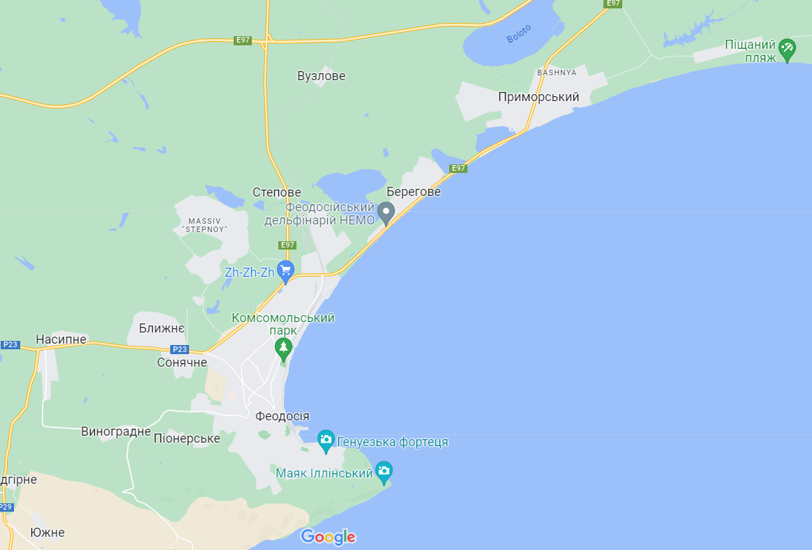 В окупованій Феодосії прогриміли вибухи, повідомляють про дрони і роботу ППО dqxikeidqxidqeant