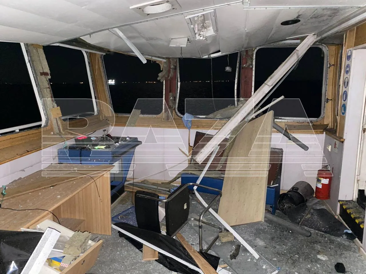 Медведев после удара по танкеру Sig истерически пригрозил западу Украины экокатастрофой