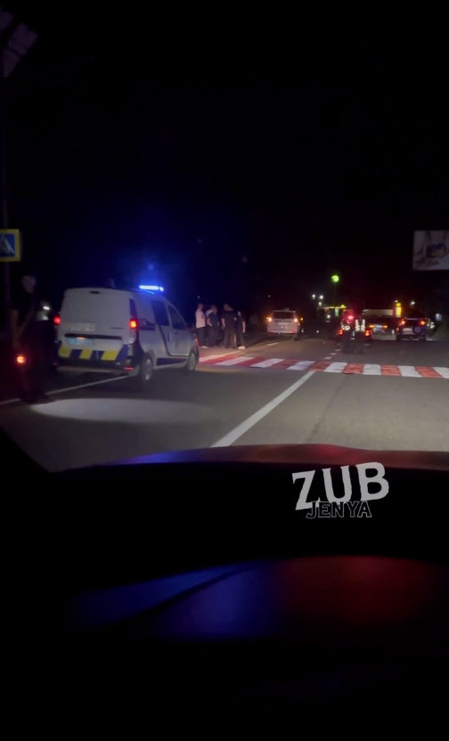 У передмісті Харкова поліцейський на смерть збив дитину на пішохідному переході – ЗМІ