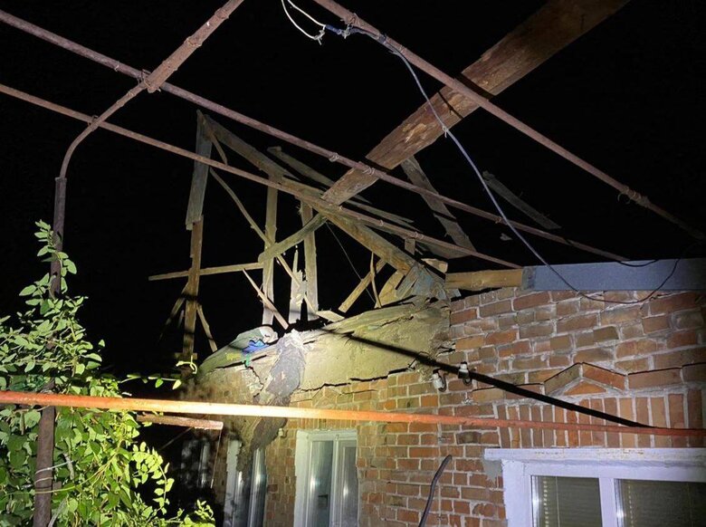 Оккупанты трижды обстреляли из тяжелой артиллерии Никопольский район Днепропетровщины, погиб 18-летний парень 02 dqxikeidqxidqeant