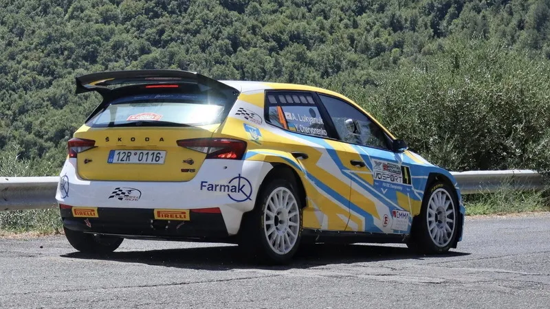 Червоненко, известный антиукраинской позицией, принял участие в ралли в Италии с напарником россиянином. Фото