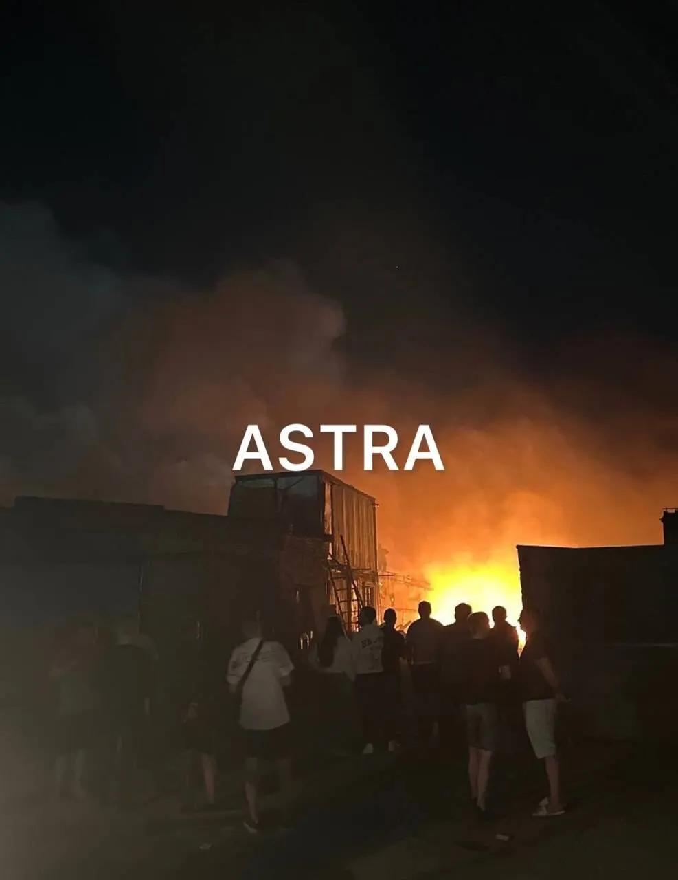 У московському Домодєдово вибух та сильна пожежа: підозрюють роботу українських БПЛА. Фото і відео