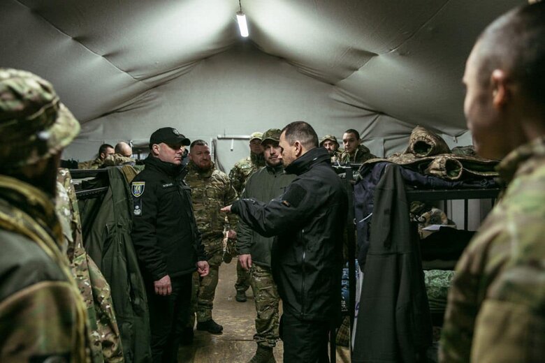     : ³       ,      09