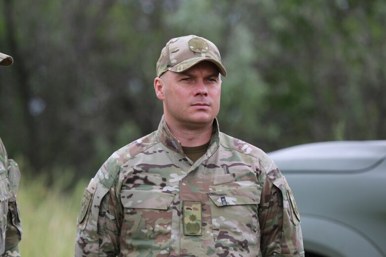     : ³       ,      12