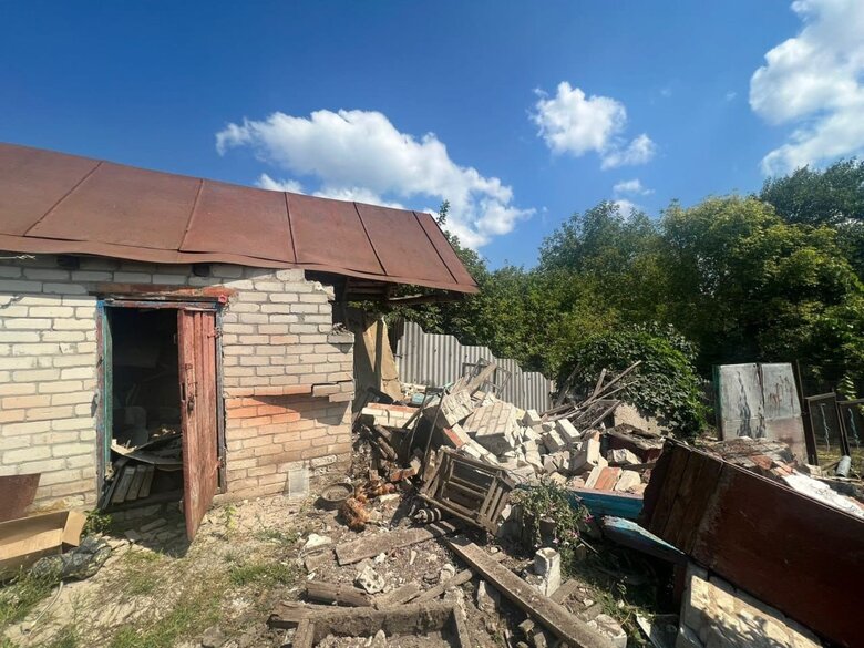 Утром враг нанес около 12 ударов по пгт Казачья Лопань Харьковской области 03