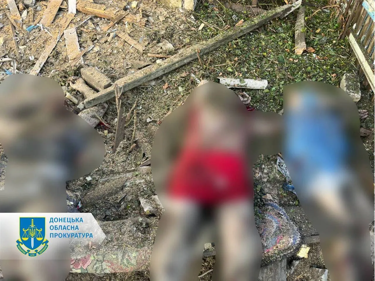 Росіяни обстріляли села під Лиманом на Донеччині: троє цивільних загинули, ще двох поранено. Фото