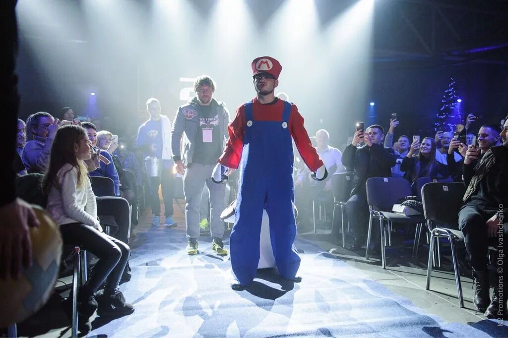 Сокира, роги та