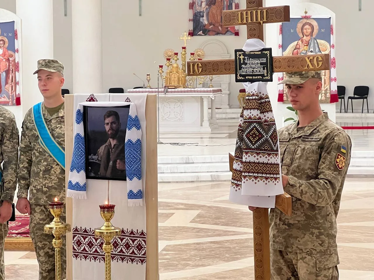 У Києві почалося прощання з льотчиком