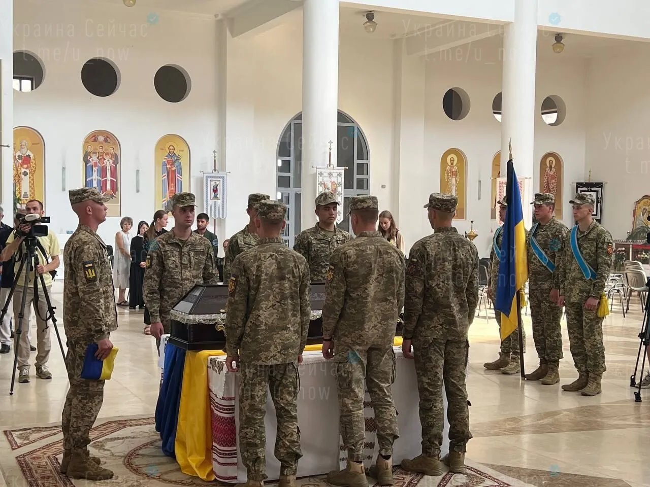 У Києві почалося прощання з льотчиком