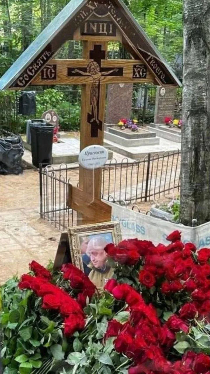 Пригожина тайно похоронили в Санкт-Петербурге: Путин на похороны не приехал