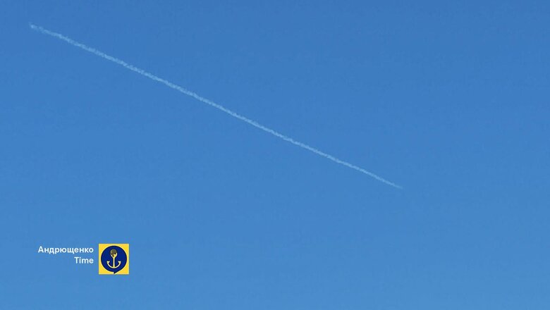 В оккупированном Мариуполе раздаются взрывы, работает ПВО рашистов 01 В окупованому Маріуполі лунають вибухи, працює ППО рашистів 01 dqxikeidqxidqeant