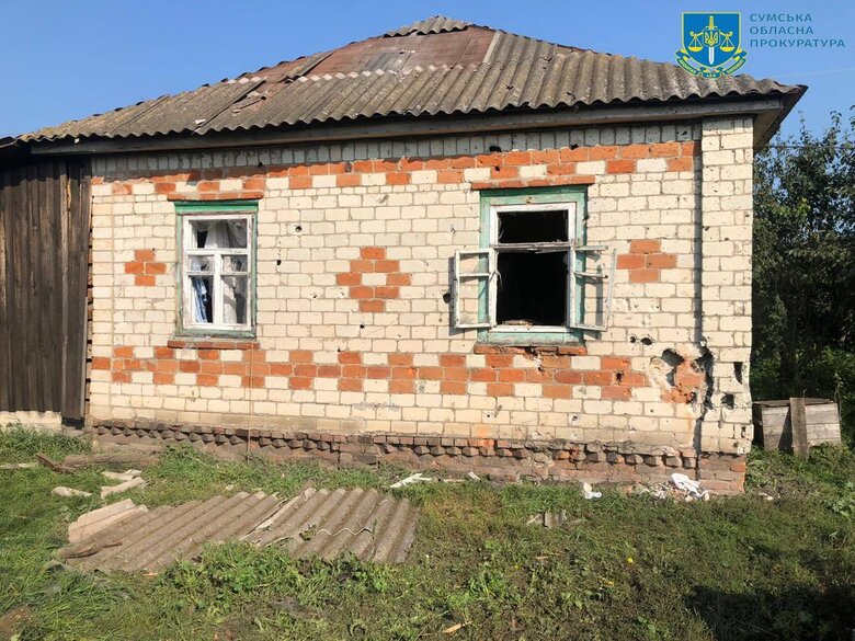 Рашисти вночі обстріляли Сваркове на Сумщині, загинула 82-річна жінка 05