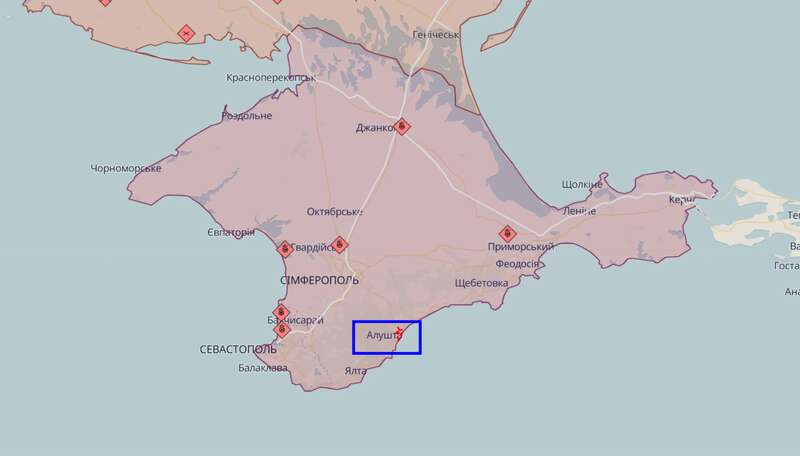 В окупованій Алушті повідомляють про вибухи та стрілянину dqxikeidqxidqrant