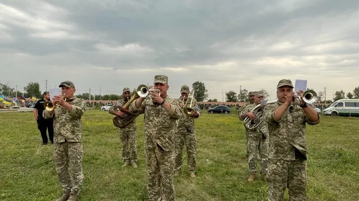 Оркестр на похоронах