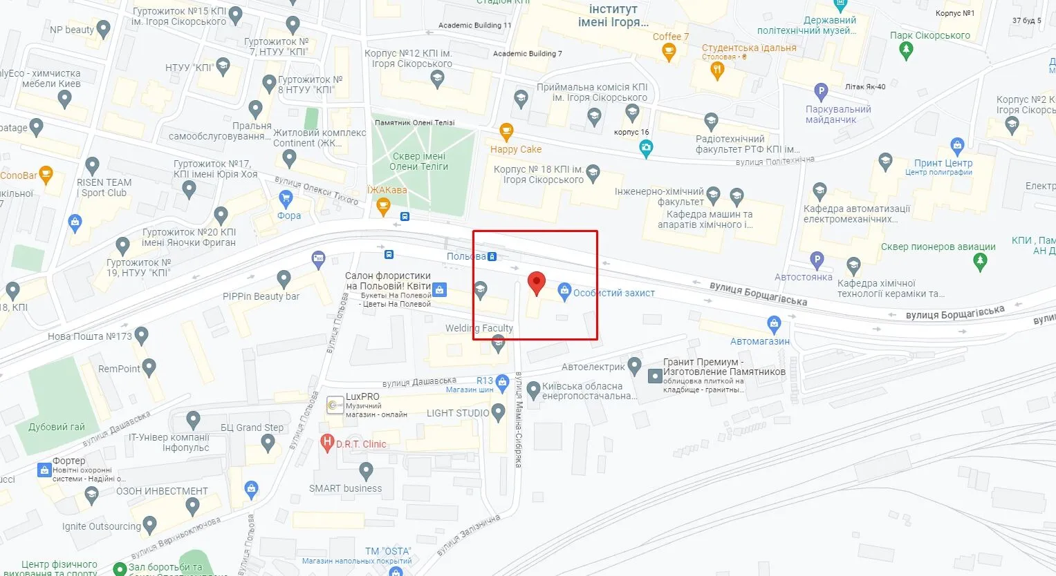 У Києві легковик на швидкості в’їхав у вітрину магазина. Фото dqxikeidqxidqeant