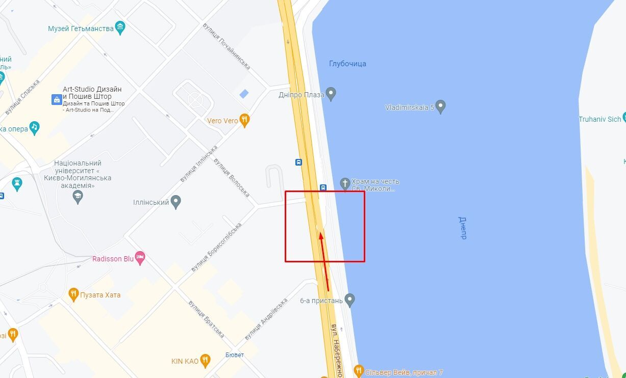 У Києві на Подолі зіткнулись Mercedes та Renault: є потерпілі, виник затор. Відео dqxikeidqxidqeant