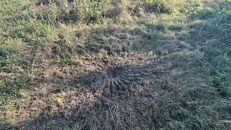 Окупанти вдарили касетними боєприпасами по селу на Харківщині, поранено чоловіка 02 dqxikeidqxidqeant