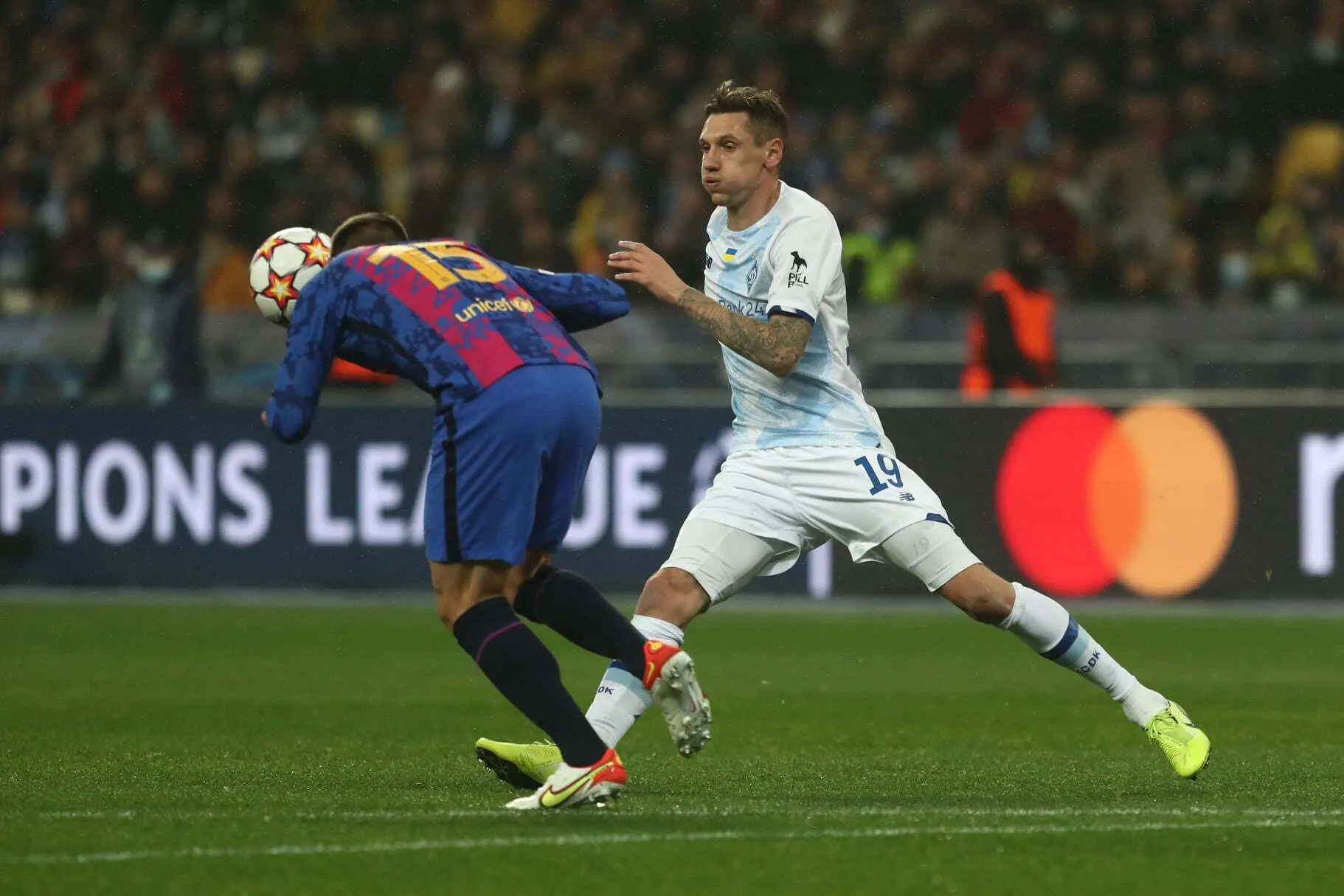 Официально. Легендарный футболист