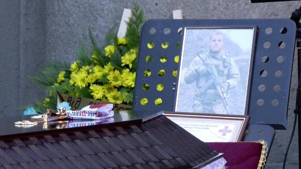 Був винахідником і поліглотом: в Одесі попрощалися з воїном, що загинув під Авдіївкою dqxikeidqxidqeant