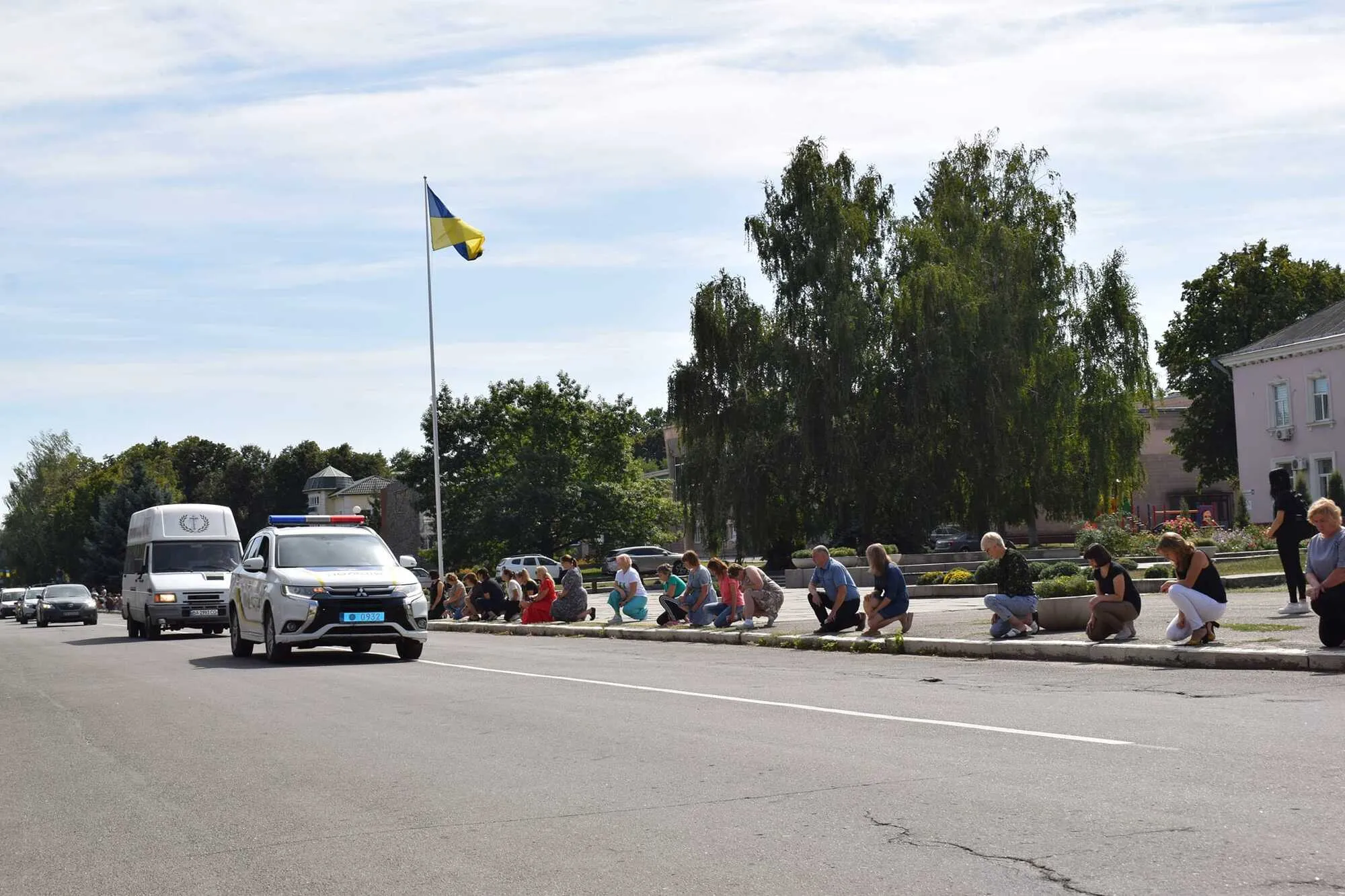 Залишились дружина та син: у Чигирині провели в останню путь бійця-мінометника Андрія Чорного. Фото