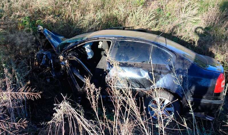 На Полтавщині не розминулись два легковики: одна людина загинула, троє зазнали травм. Фото