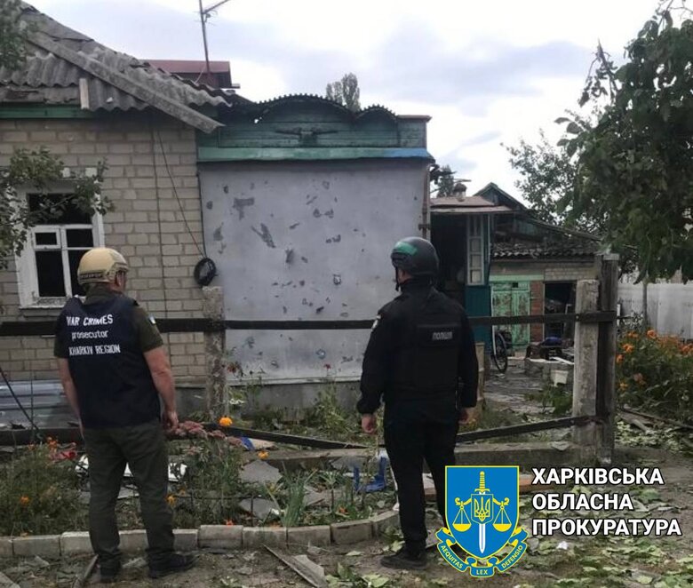 Последствия вражеского удара управляемой авиабомбой по Купянску 03