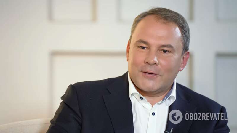 Петро Толстой на інтерв’ю dqxikeidqxidqrant