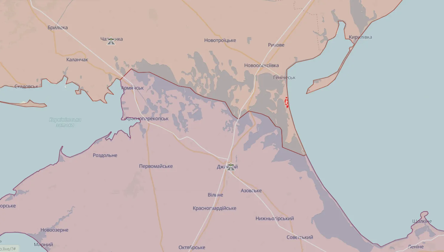Окупанти могли перекинути на Арабатську стрілку неповнолітніх