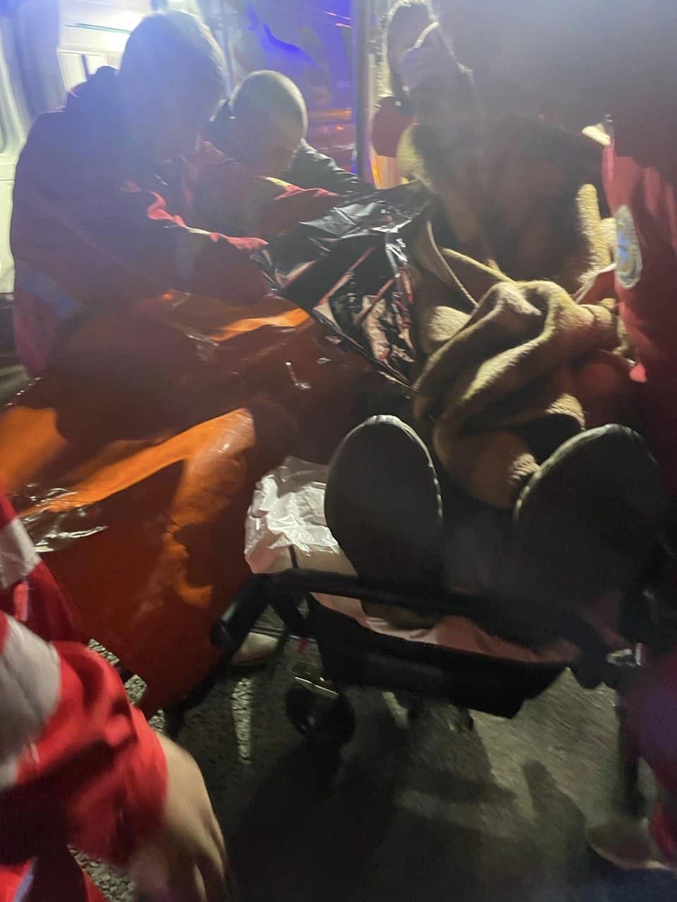 На Полтавщині авто ЗСУ протаранило блокпост, є постраждалі. Фото