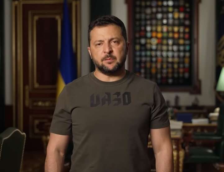 Зеленский стал одеваться "расслабленнее"? В сети обратили внимание на важный нюанс