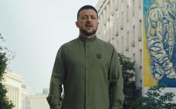 Зеленский стал одеваться "расслабленнее"? В сети обратили внимание на важный нюанс
