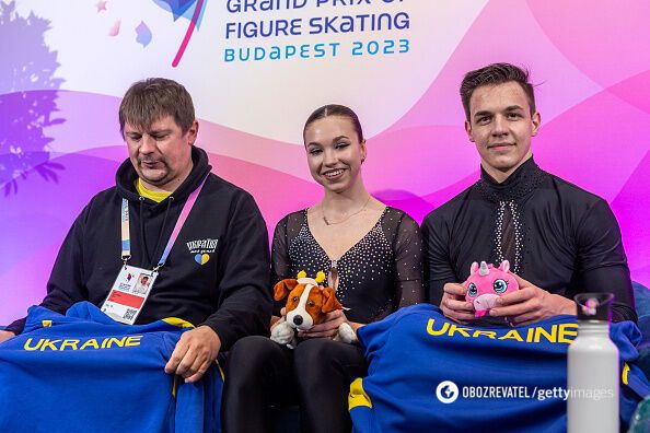 Українські фігуристи погримилися торкатися російських грузинів, проігнорувавши їх на нагородженні. Відео dqxikeidqxiuuant