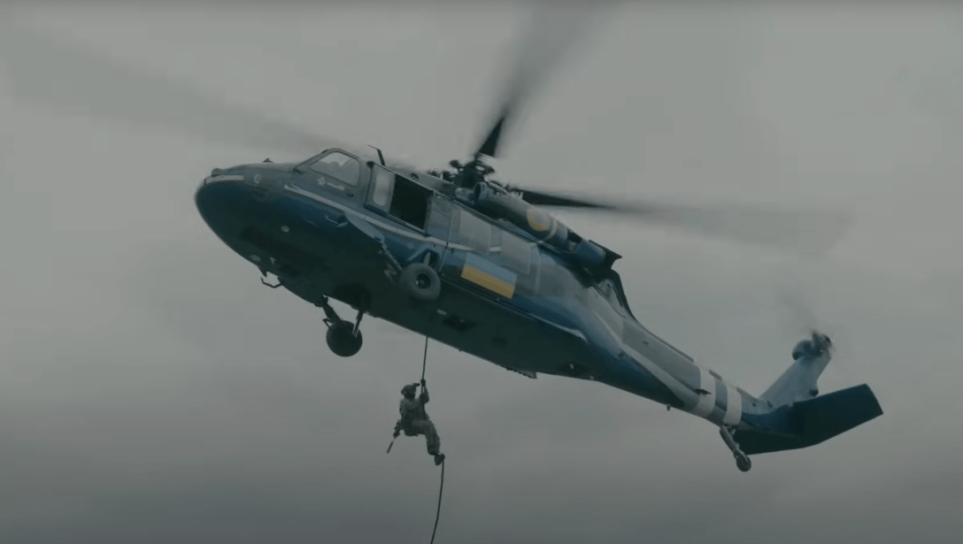 Black Hawk, вертоліт Black Hawk, вертоліт