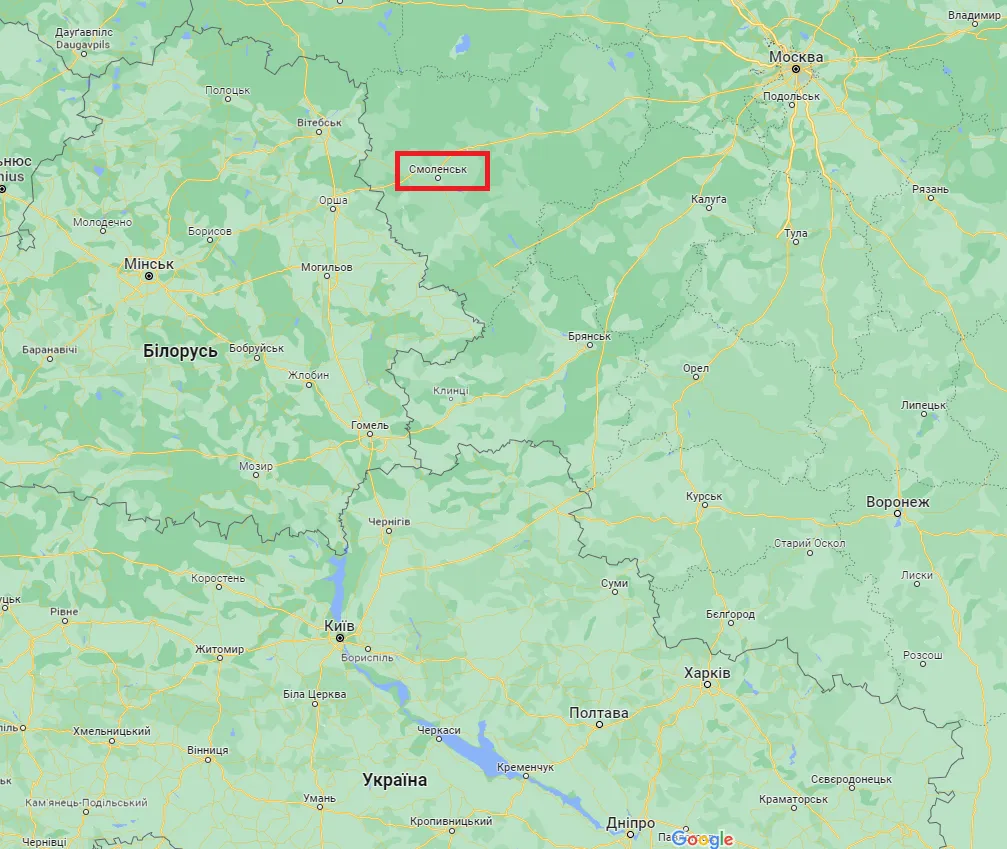 Момент вибуху у Смоленську потрапив на відео: дрон бачили біля авіазаводу та аеродрому